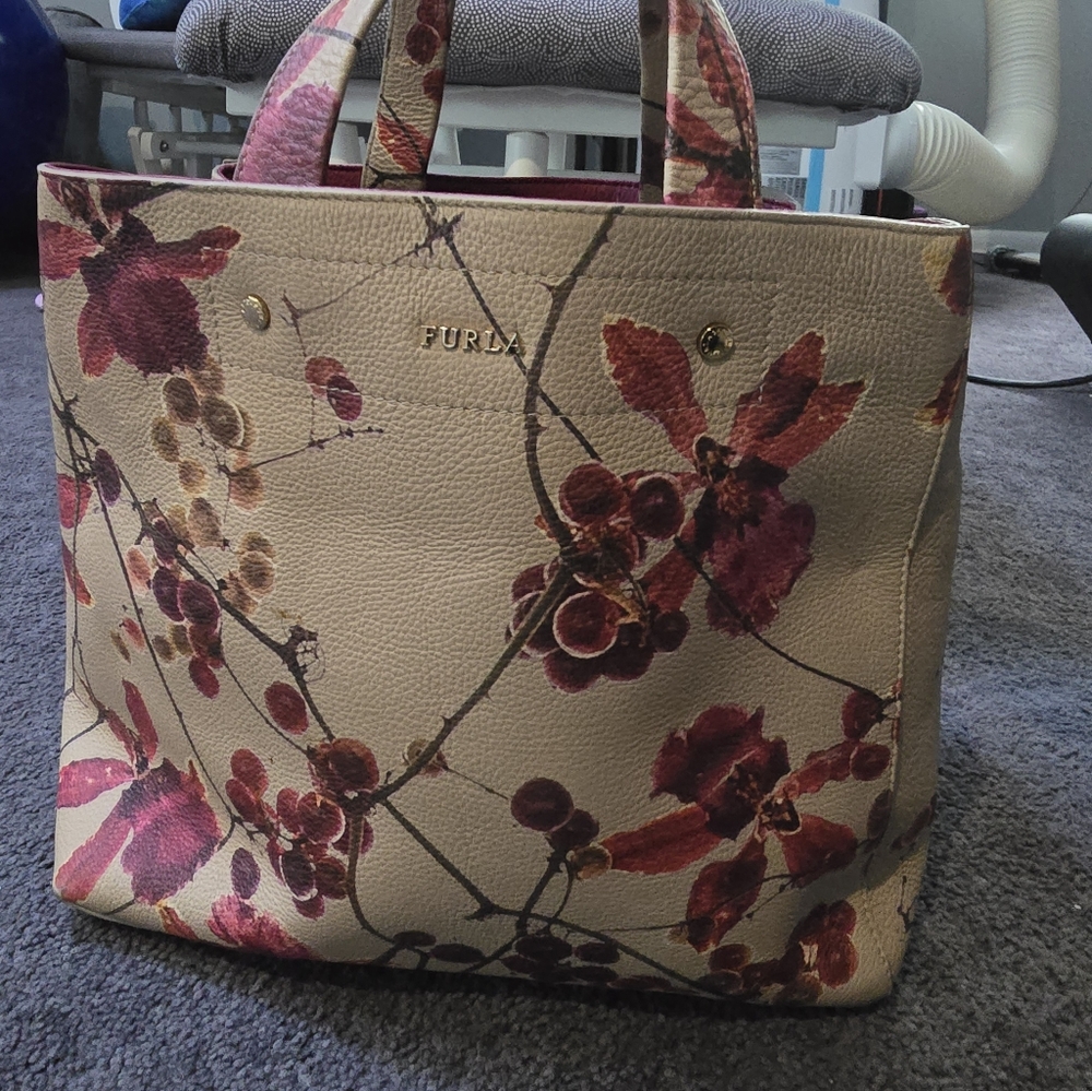 Furla Women's Musa Medium Tote with Floral Print - Picture 2 of 7